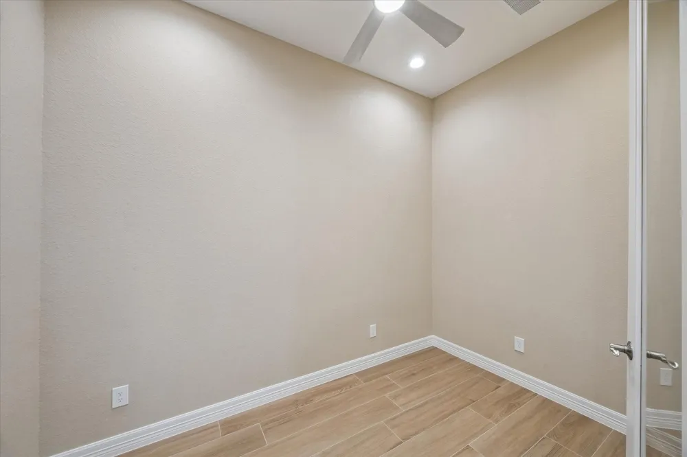 606 Appia Drive Kemah, TX 77565