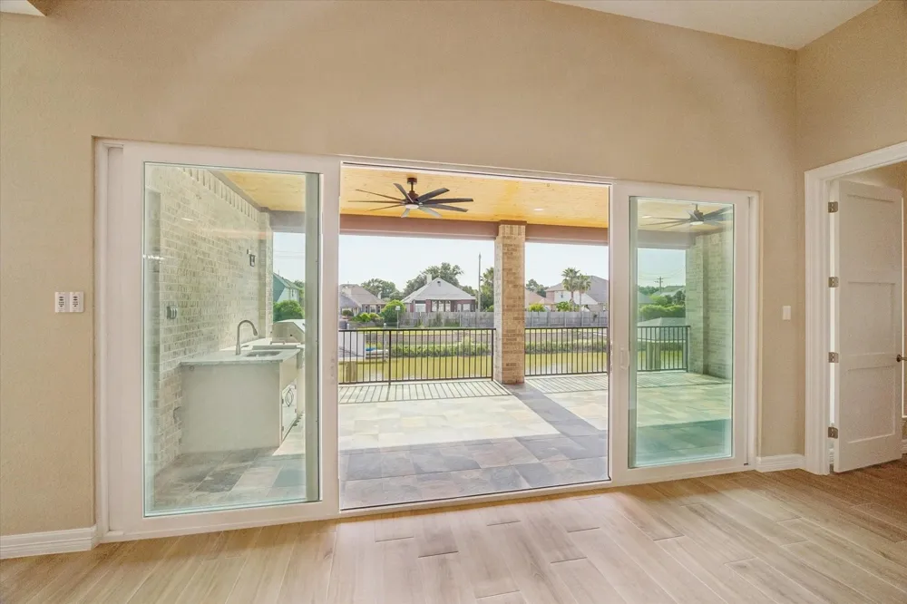 606 Appia Drive Kemah, TX 77565