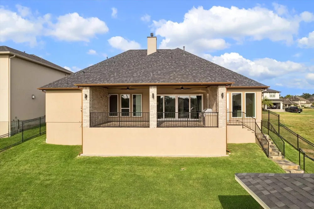 606 Appia Drive Kemah, TX 77565