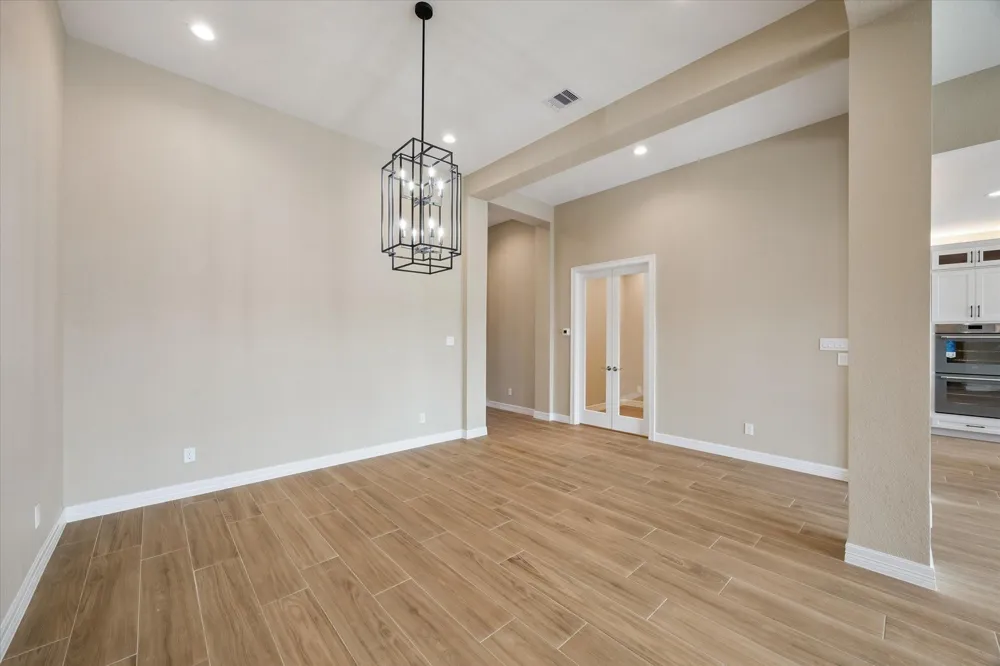 606 Appia Drive Kemah, TX 77565
