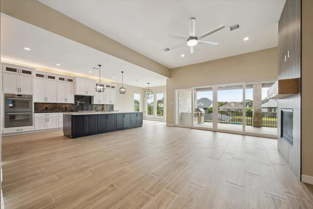 606 Appia Drive Kemah, TX 77565
