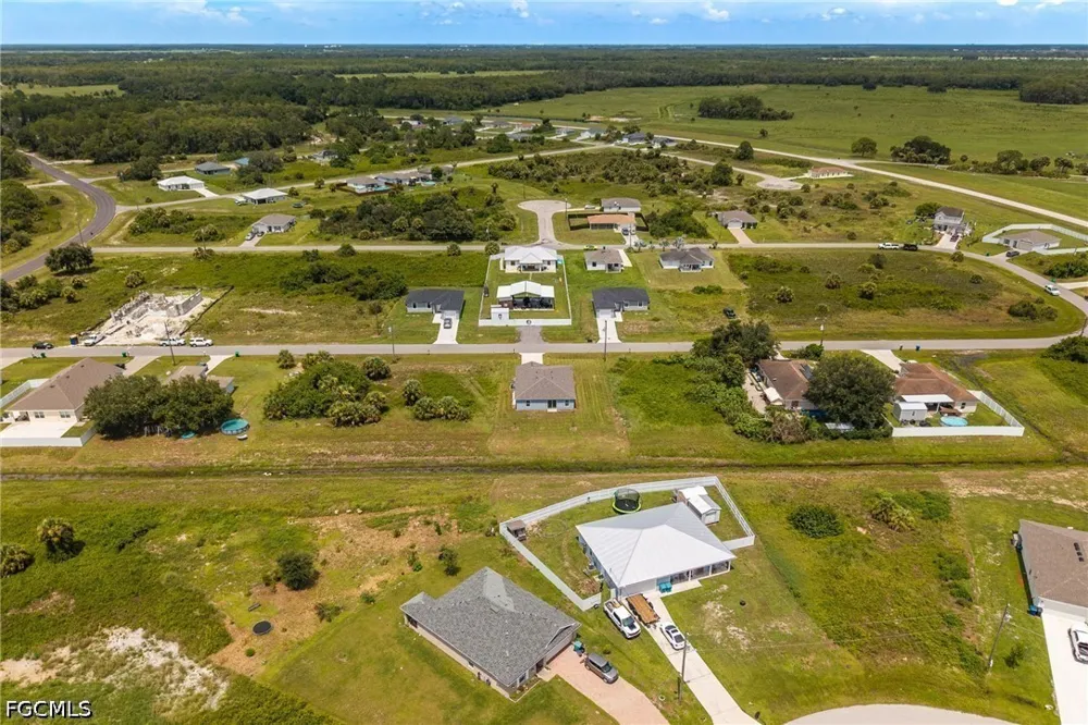 Mangrove Circle Labelle, FL 33935