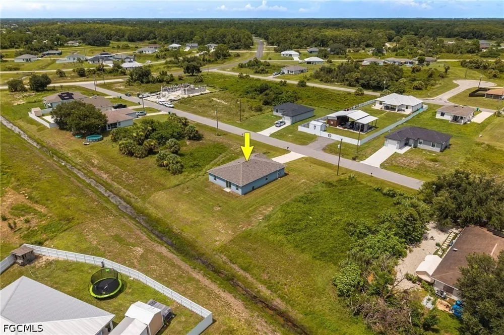 Mangrove Circle Labelle, FL 33935