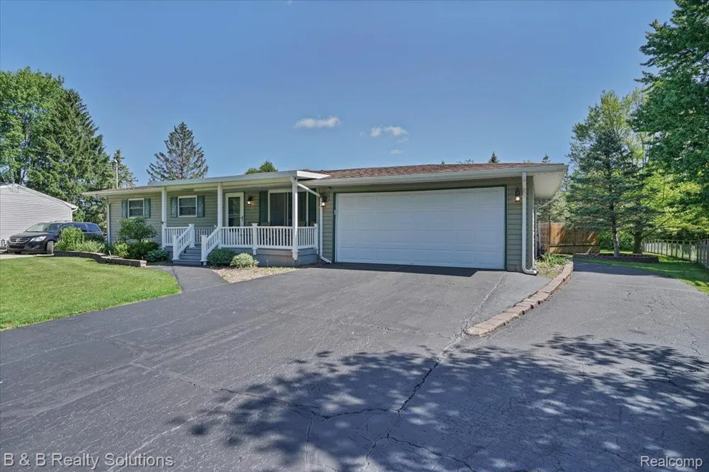 6229 Cold Spring Trail Grand Blanc Charter Township, MI 48439