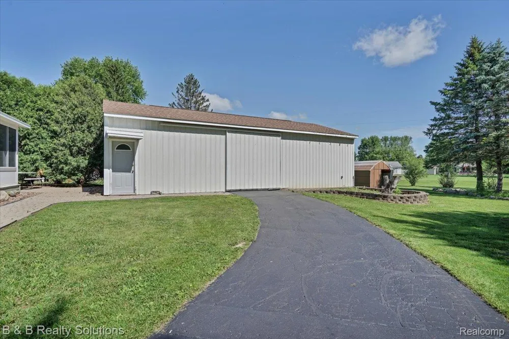 6229 Cold Spring Trail Grand Blanc Charter Township, MI 48439