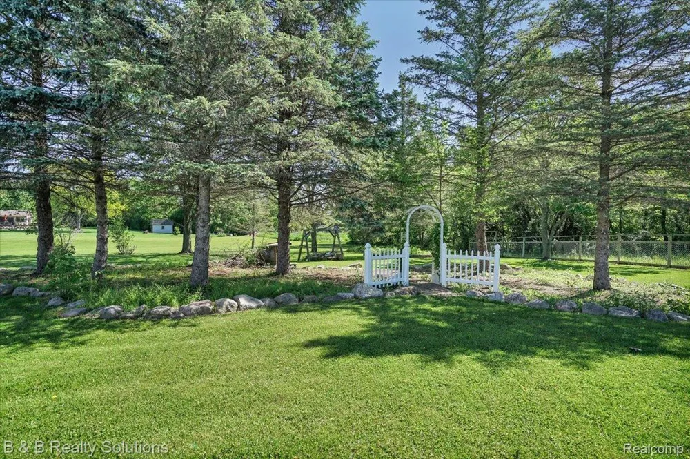 6229 Cold Spring Trail Grand Blanc Charter Township, MI 48439