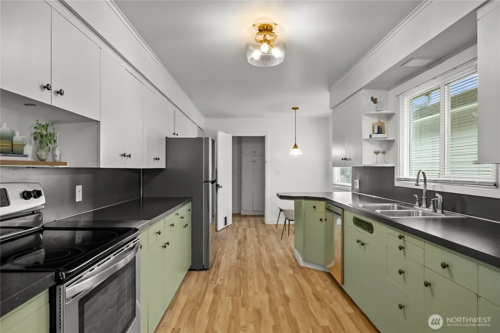 116 W 3rd Street Aberdeen, WA 98520