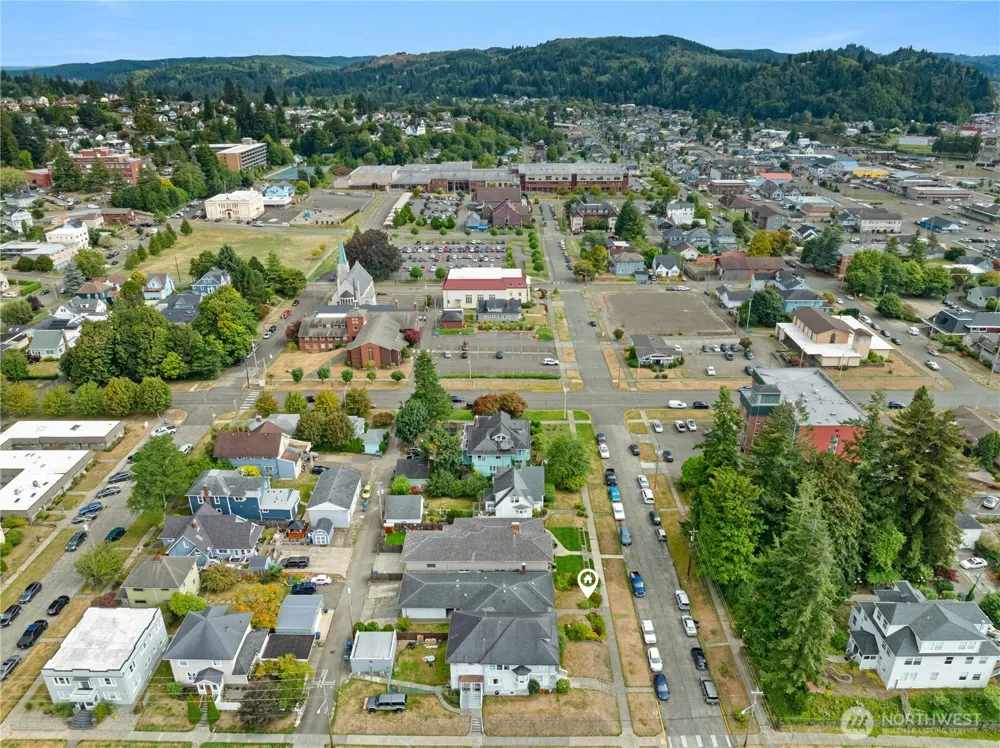 116 W 3rd Street Aberdeen, WA 98520