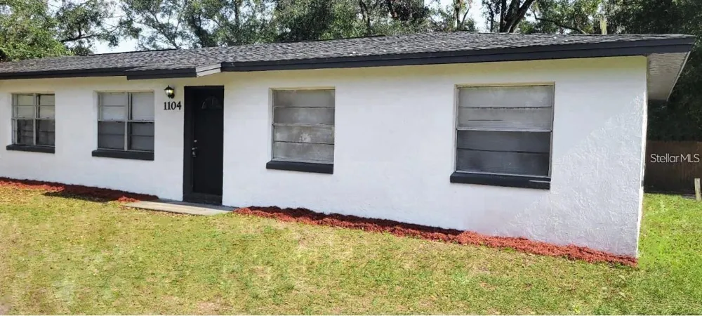 1102 SOUTHERN AVENUE #1104 Lakeland, FL 33815