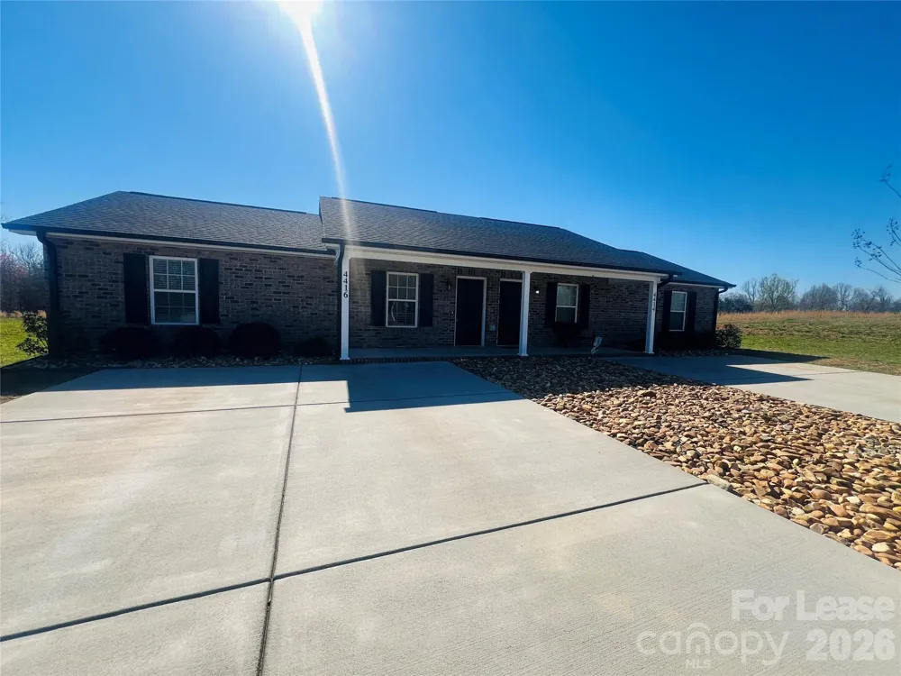 4429 Dillbrook Lane Denver, NC 28037