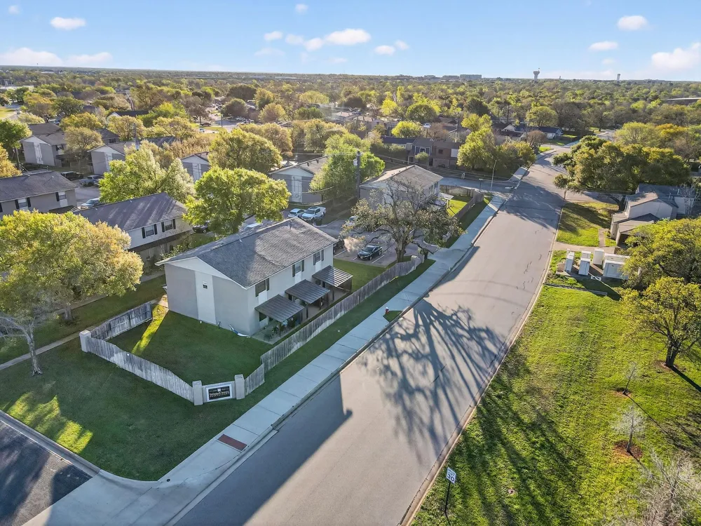 1400 Summit Street #B College Station, TX 77845