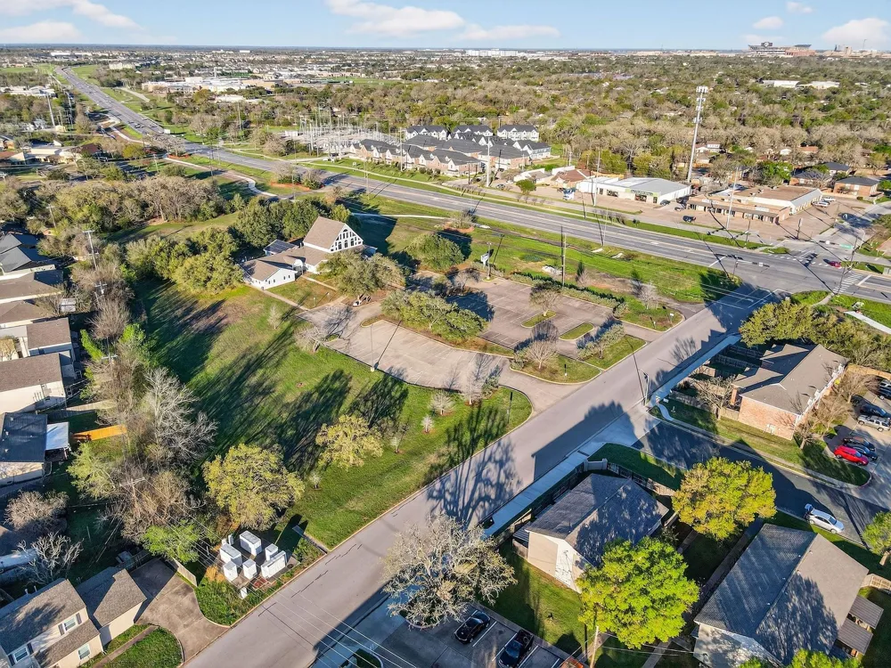 1400 Summit Street #B College Station, TX 77845
