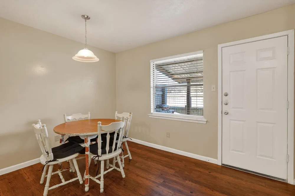 1400 Summit Street #B College Station, TX 77845