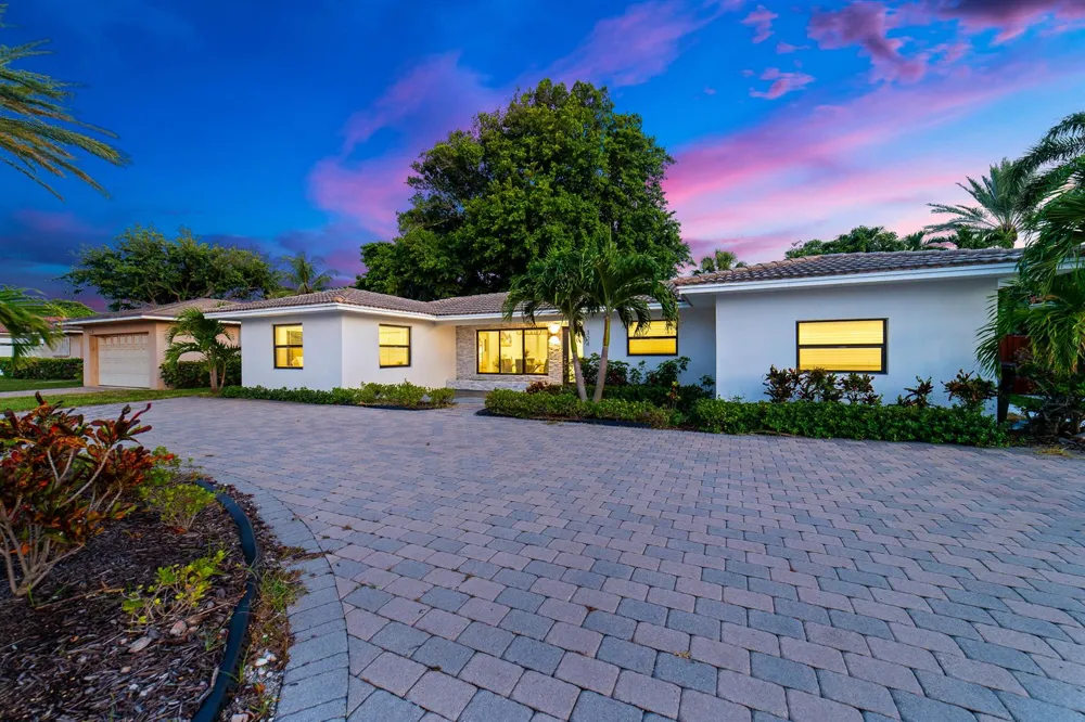 324 Bamboo Road Palm Beach Shores, FL 33404