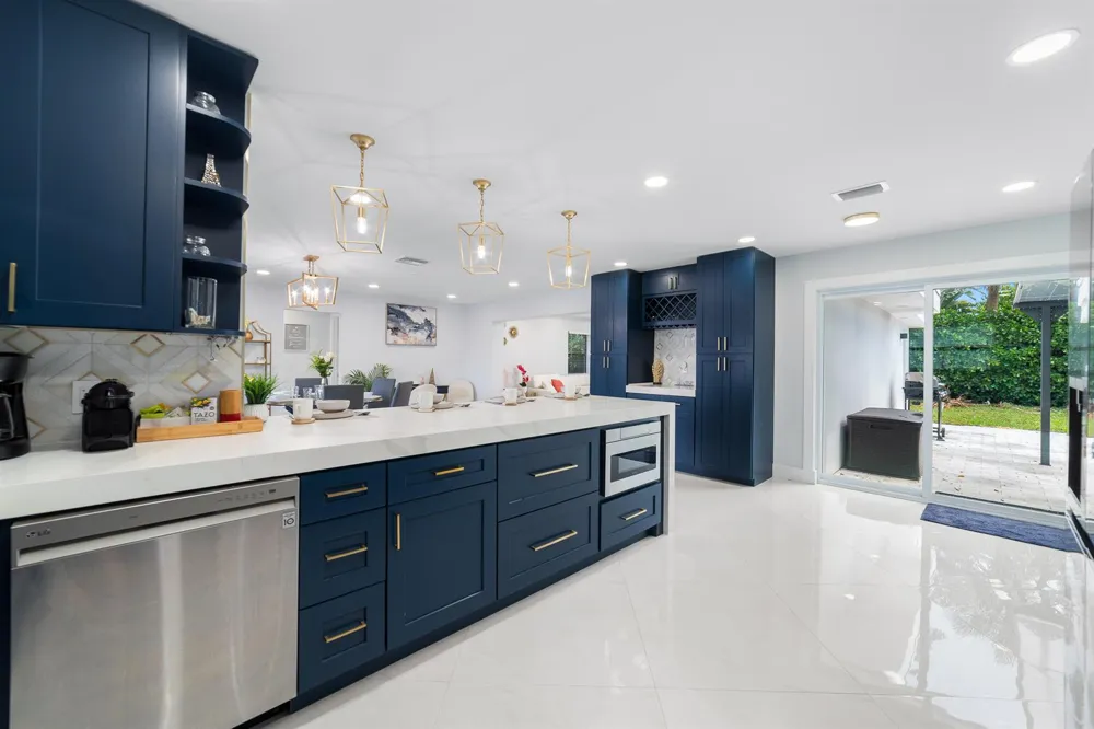 324 Bamboo Road Palm Beach Shores, FL 33404
