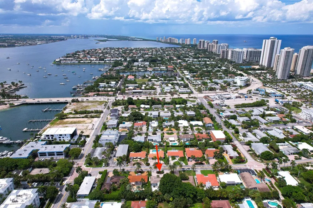 324 Bamboo Road Palm Beach Shores, FL 33404