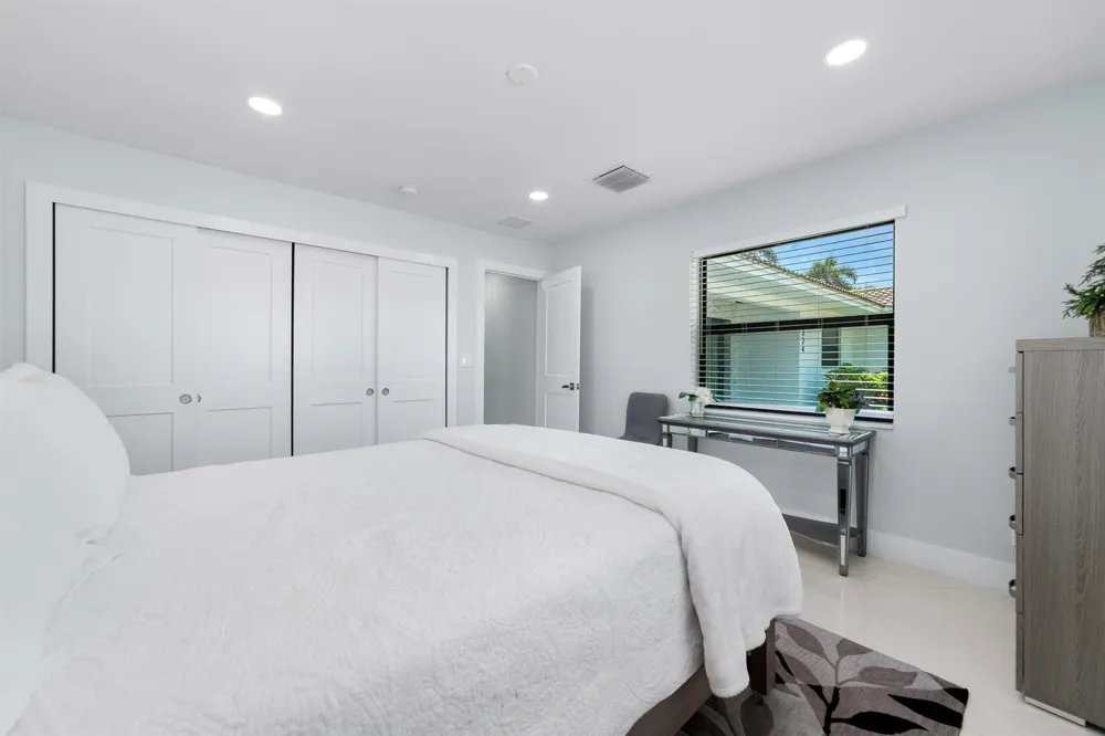 324 Bamboo Road Palm Beach Shores, FL 33404