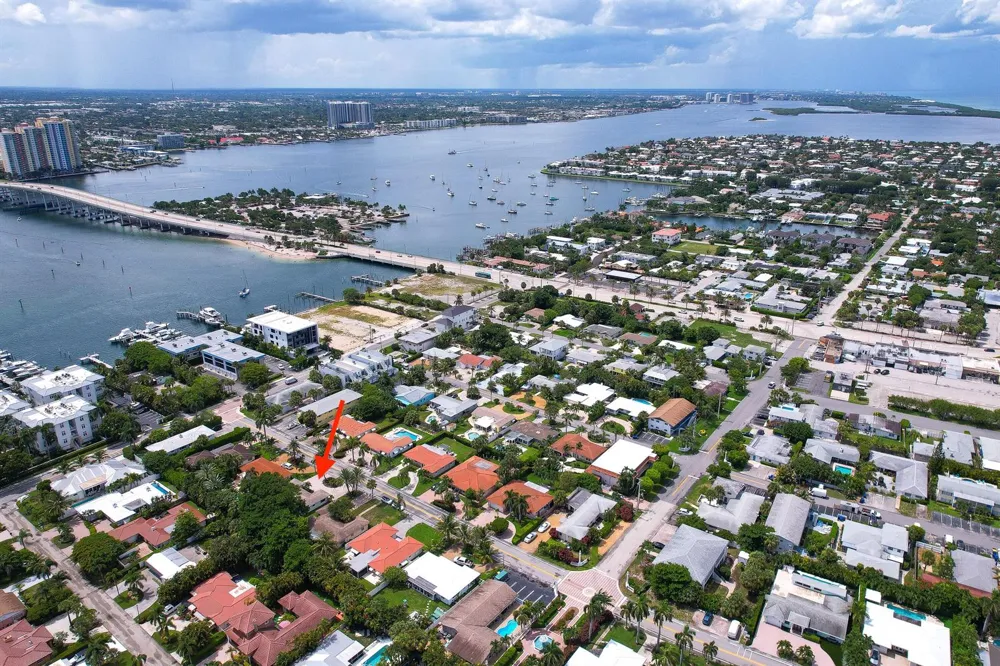 324 Bamboo Road Palm Beach Shores, FL 33404