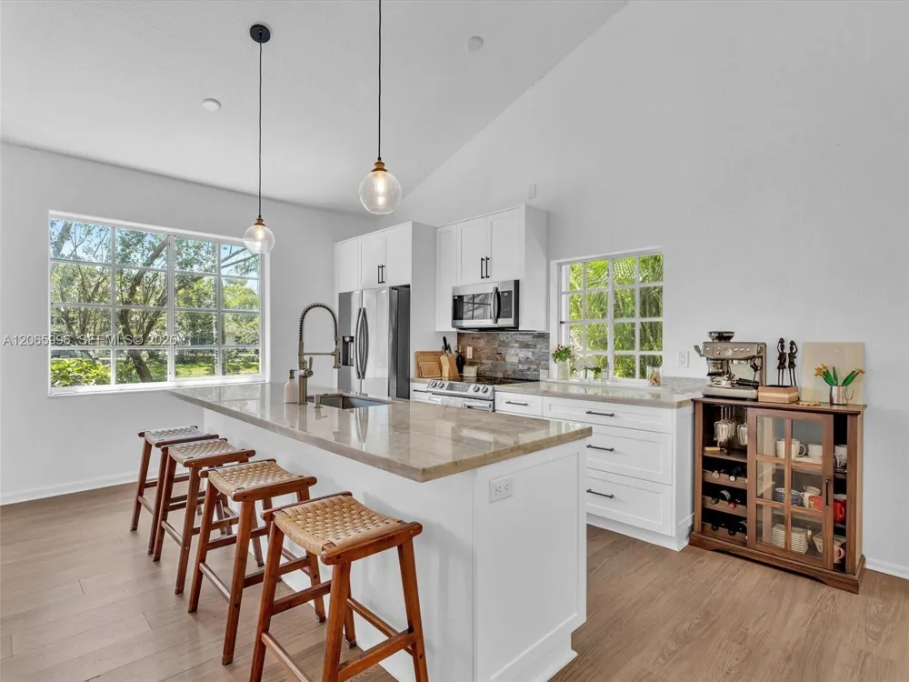 629 Spinnaker Weston, FL 33326