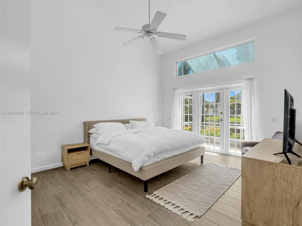 629 Spinnaker Weston, FL 33326