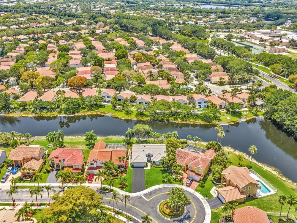629 Spinnaker Weston, FL 33326