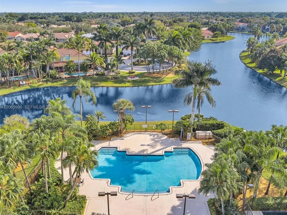 629 Spinnaker Weston, FL 33326