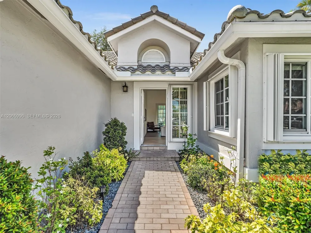629 Spinnaker Weston, FL 33326