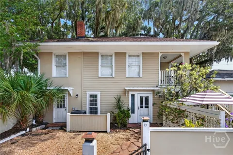 1010 E Victory Drive #E1