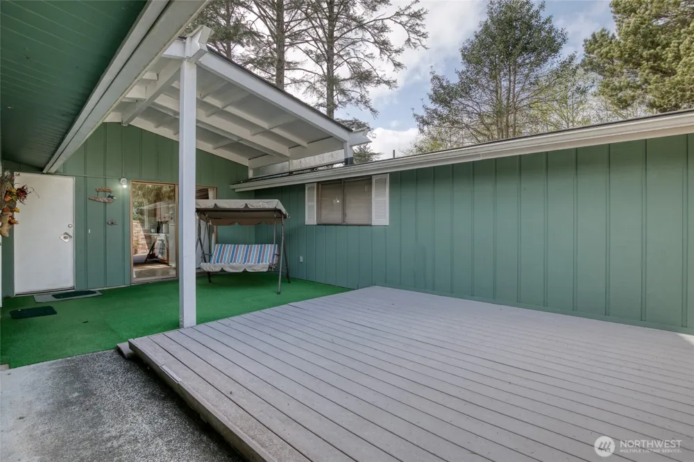 483 Dolphin Avenue NE Ocean Shores, WA 98569