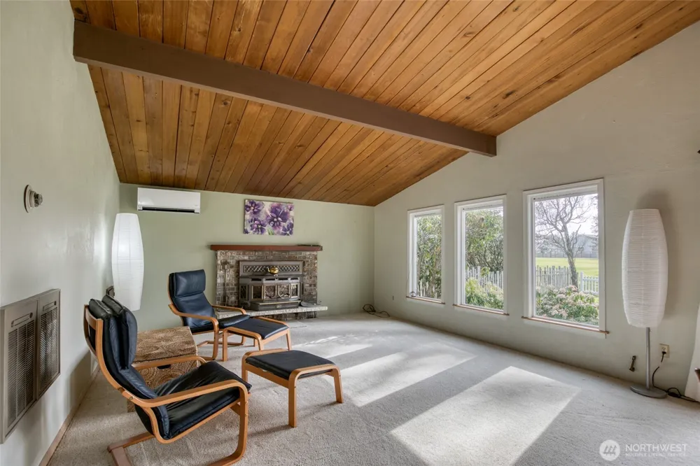 483 Dolphin Avenue NE Ocean Shores, WA 98569