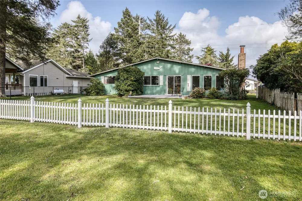 483 Dolphin Avenue NE Ocean Shores, WA 98569