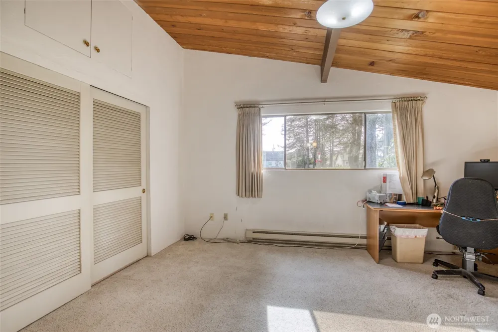 483 Dolphin Avenue NE Ocean Shores, WA 98569