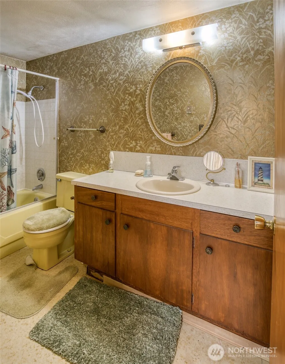 483 Dolphin Avenue NE Ocean Shores, WA 98569