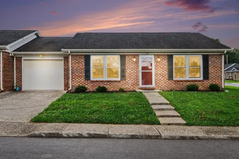 120 Dogwood Ct