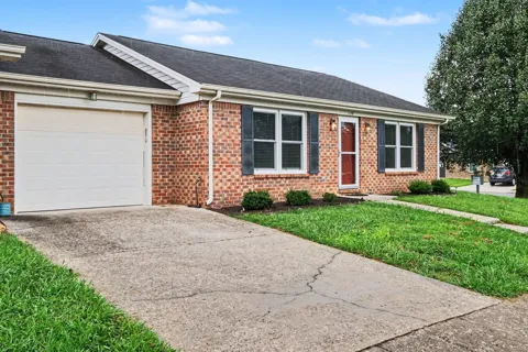 120 Dogwood Ct