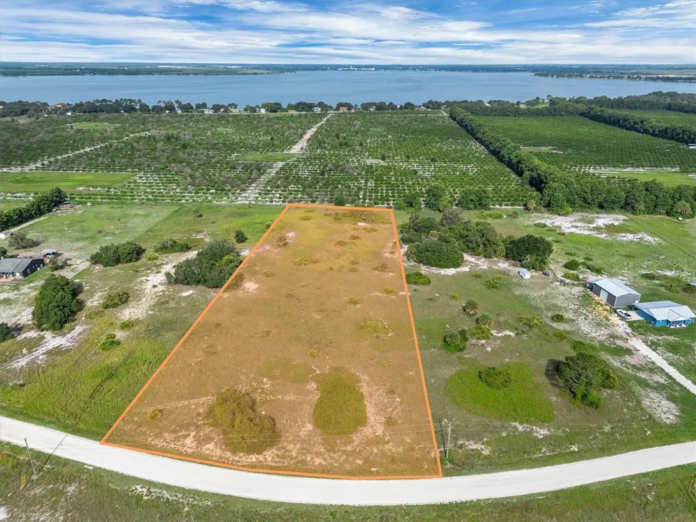 2478 OLD GROVE TRAIL Frostproof, FL 33843