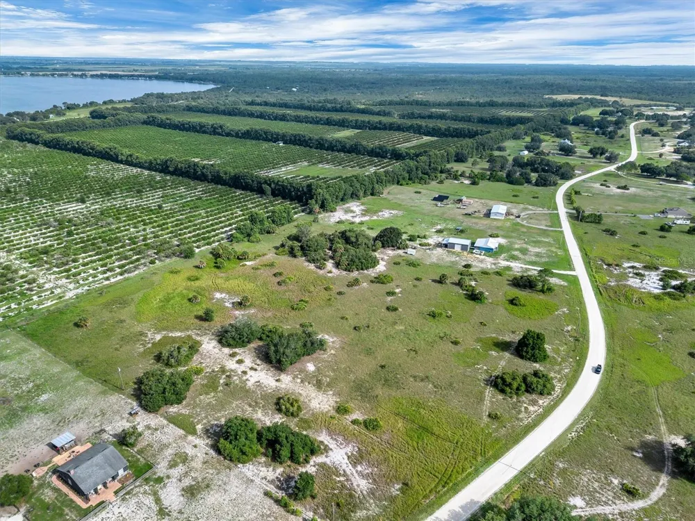 2478 OLD GROVE TRAIL Frostproof, FL 33843