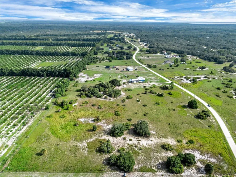 2478 OLD GROVE TRAIL Frostproof, FL 33843