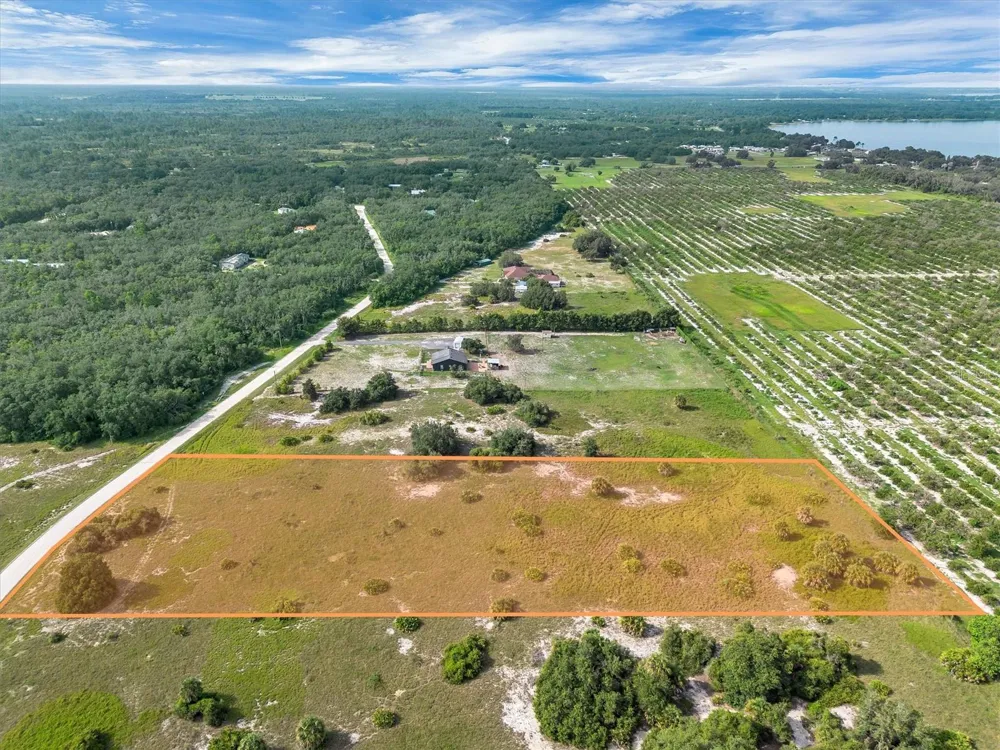 2478 OLD GROVE TRAIL Frostproof, FL 33843