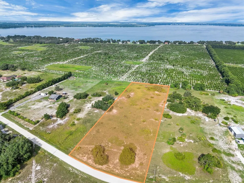2478 OLD GROVE TRAIL Frostproof, FL 33843