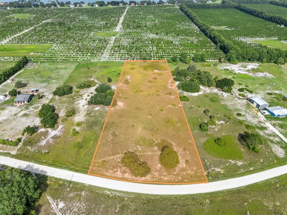 2478 OLD GROVE TRAIL Frostproof, FL 33843