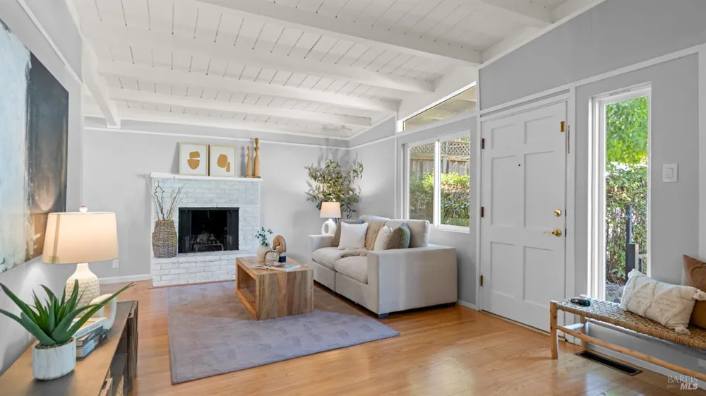 28 Windsor Avenue San Rafael, CA 94901