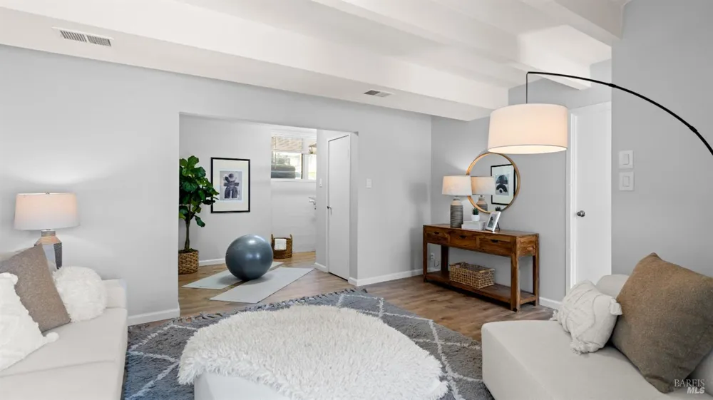28 Windsor Avenue San Rafael, CA 94901