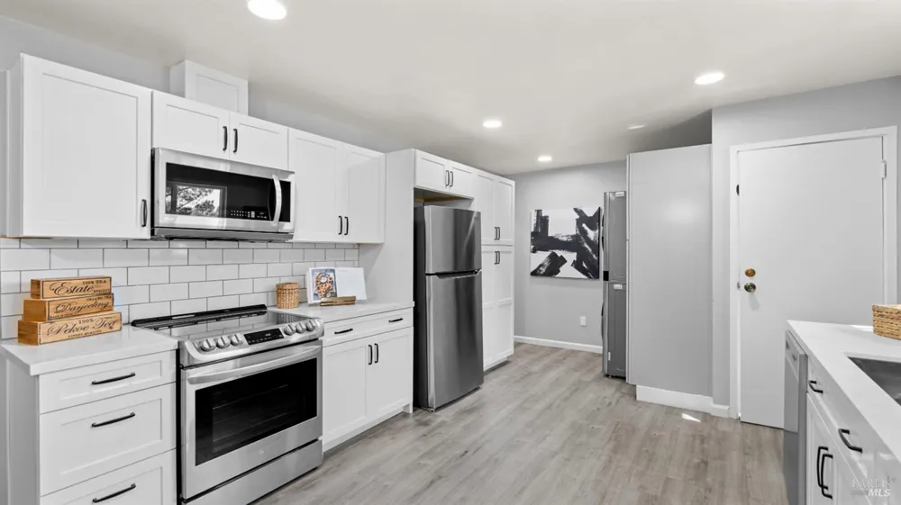 28 Windsor Avenue San Rafael, CA 94901