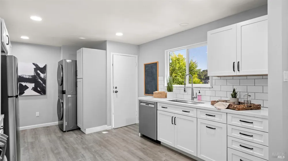 28 Windsor Avenue San Rafael, CA 94901