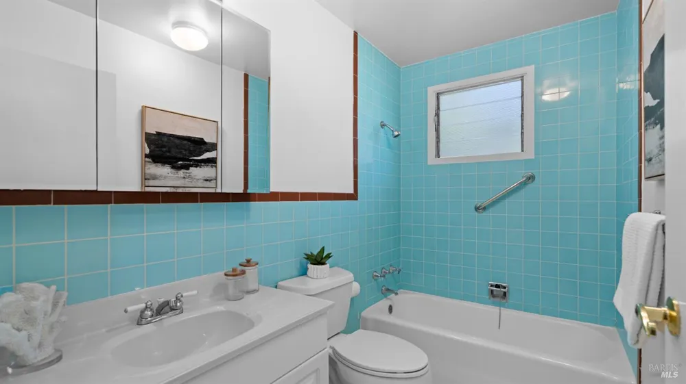 28 Windsor Avenue San Rafael, CA 94901