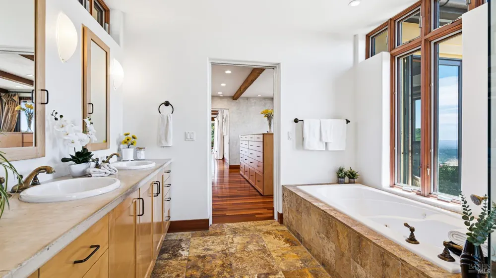 6450 Plum Ranch Road Santa Rosa, CA 95404