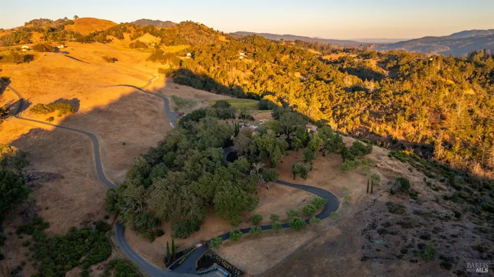 6450 Plum Ranch Road Santa Rosa, CA 95404