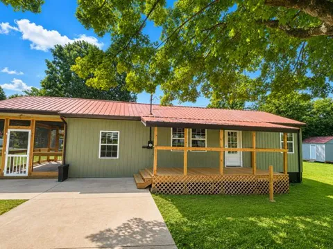 302 Kale Avenue