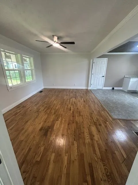 302 Kale Avenue Englewood, TN 37329